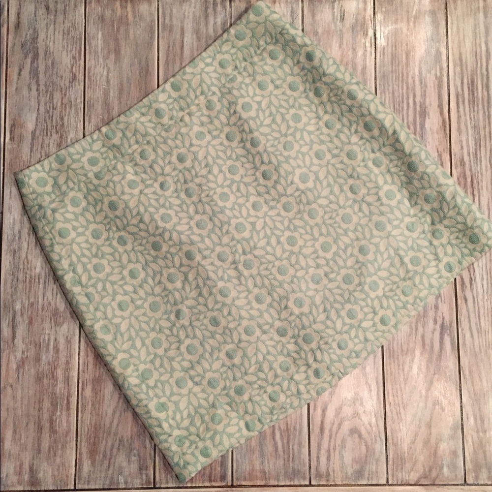 Lovely LOFT skirt